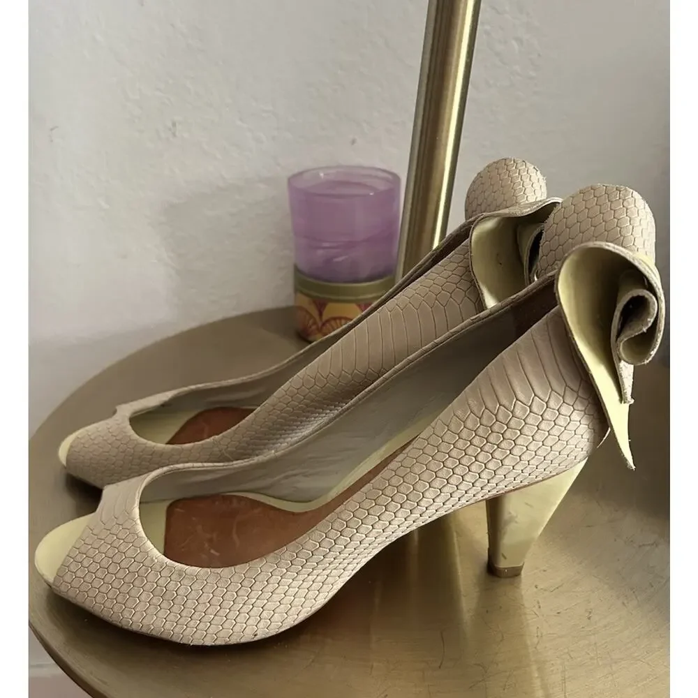 SCHUTZ embossed leather